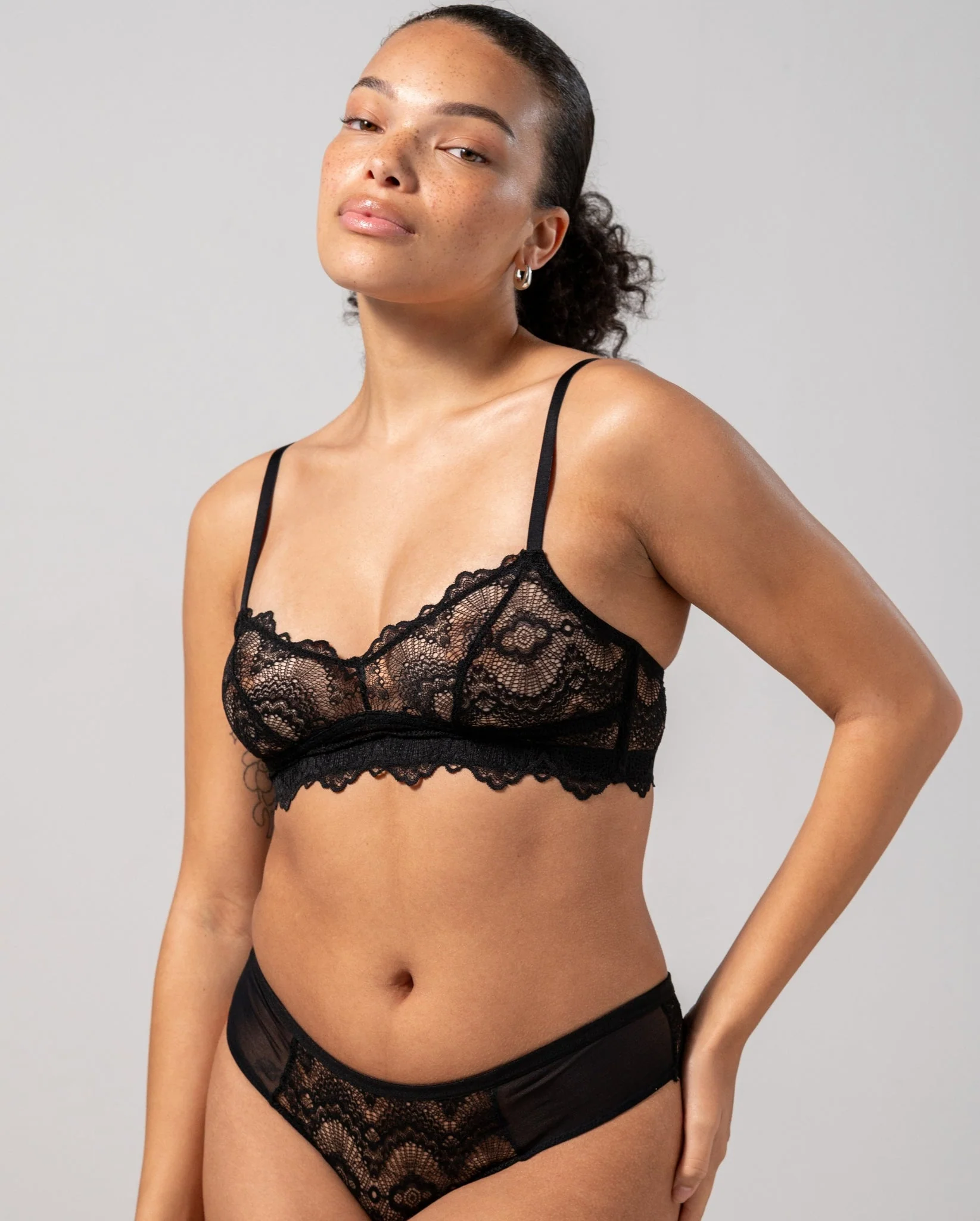 Lace Balconette Black - Image 5
