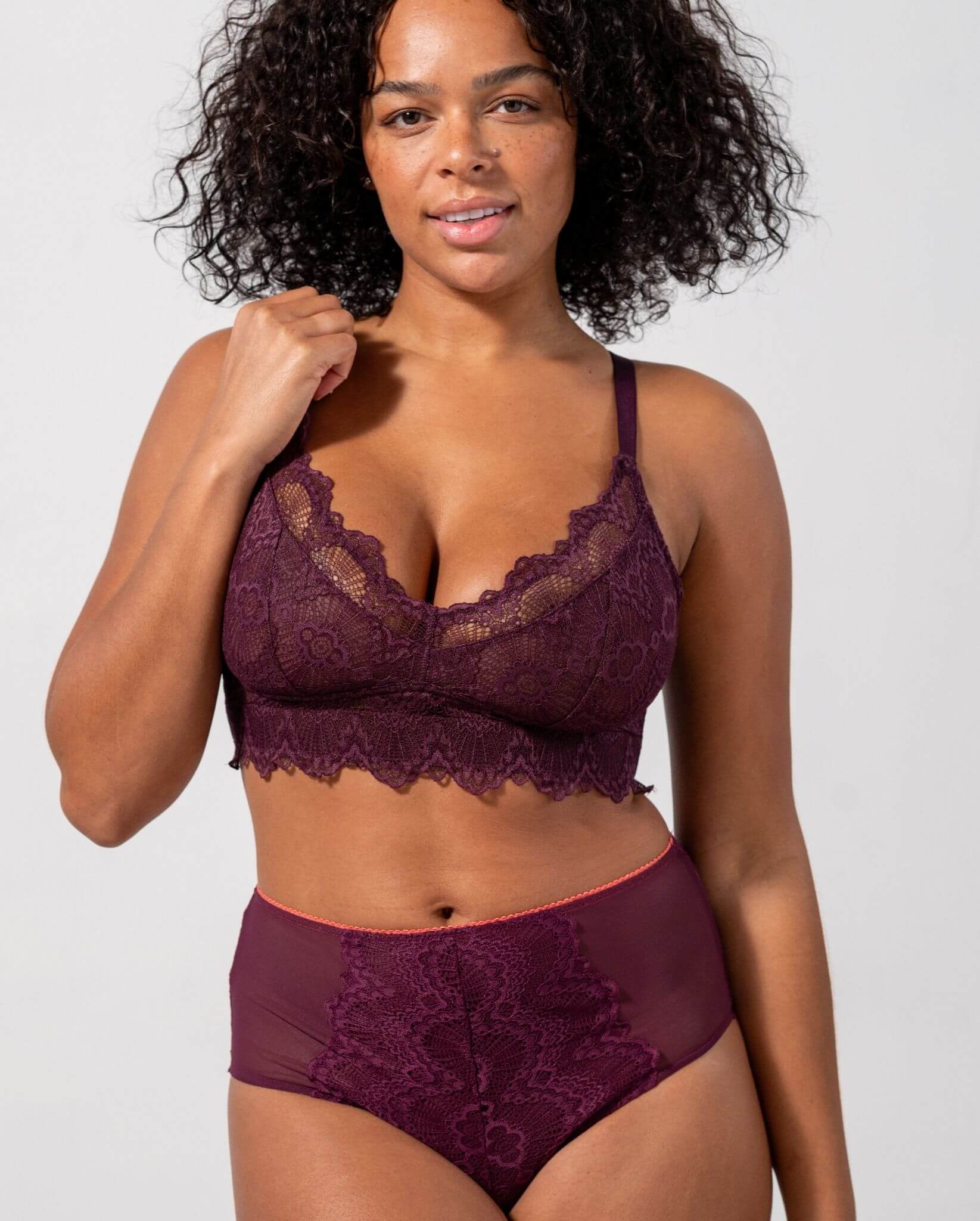 Lace Support+ Bra Cherry - Image 6