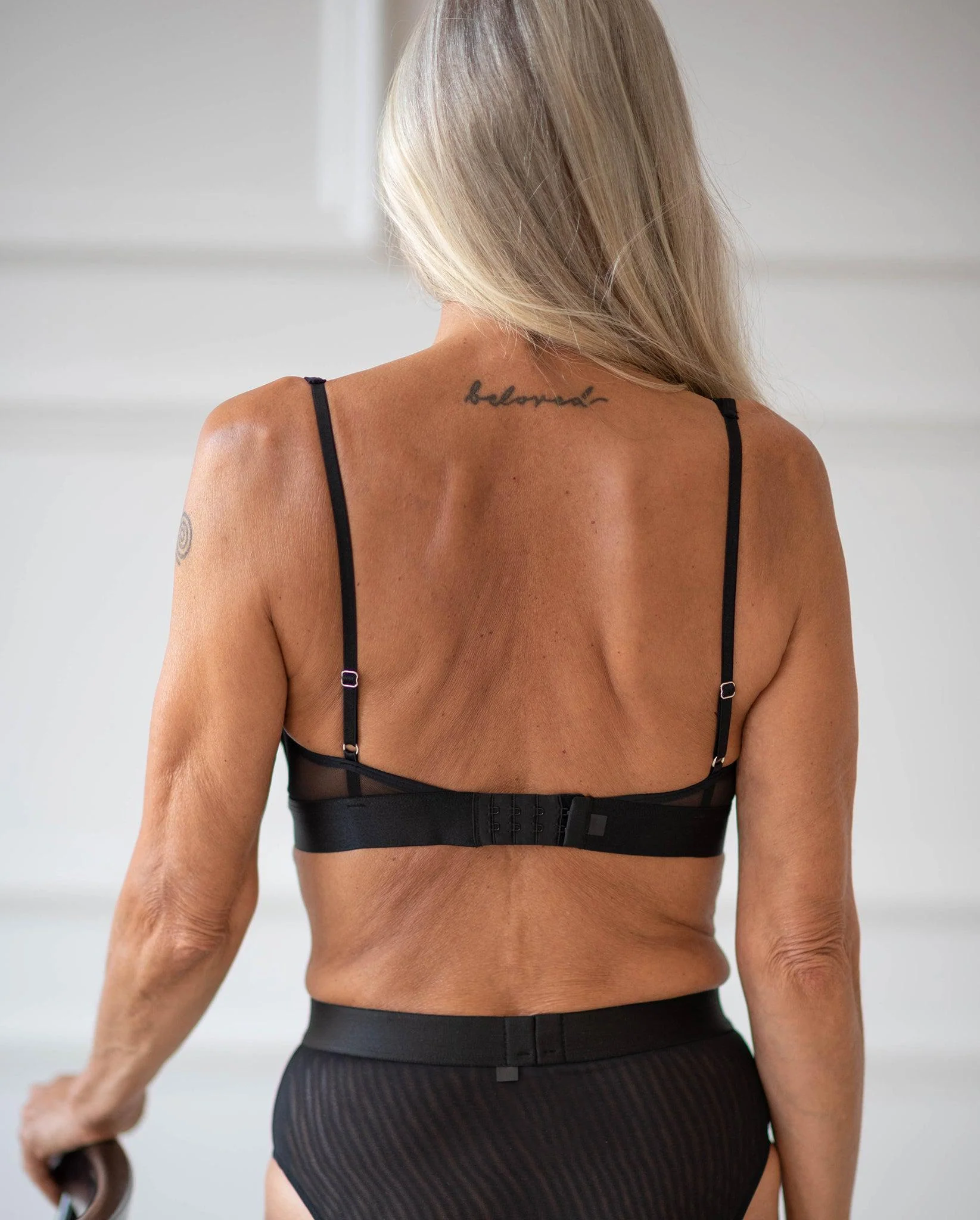Mesh Plunge Bralette Black - Image 13