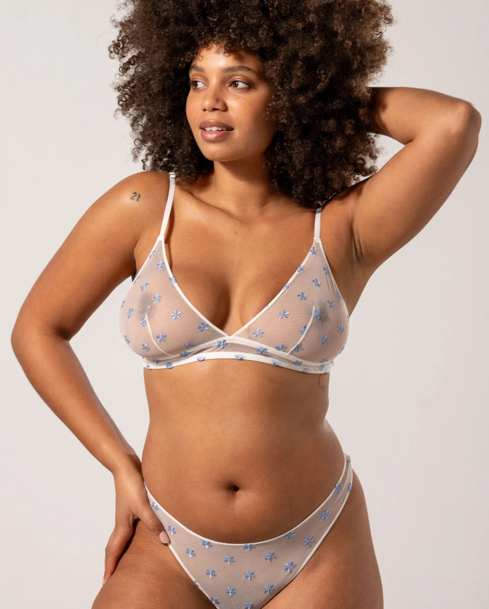 Mesh Triangle Bralette Cream/Baby Blue - Image 3