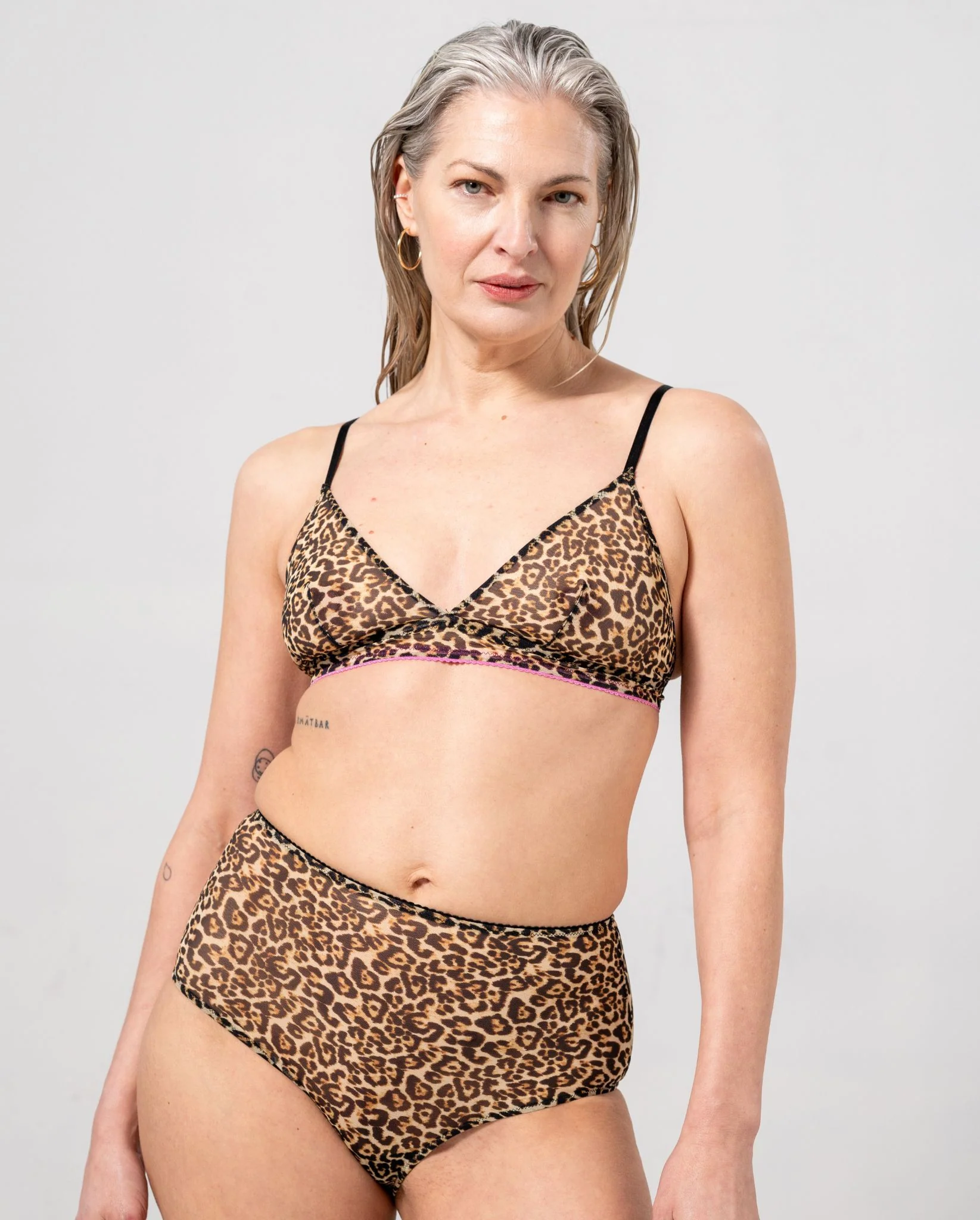 Mesh Triangle Bralette Leopard/Candy Pink - Image 5