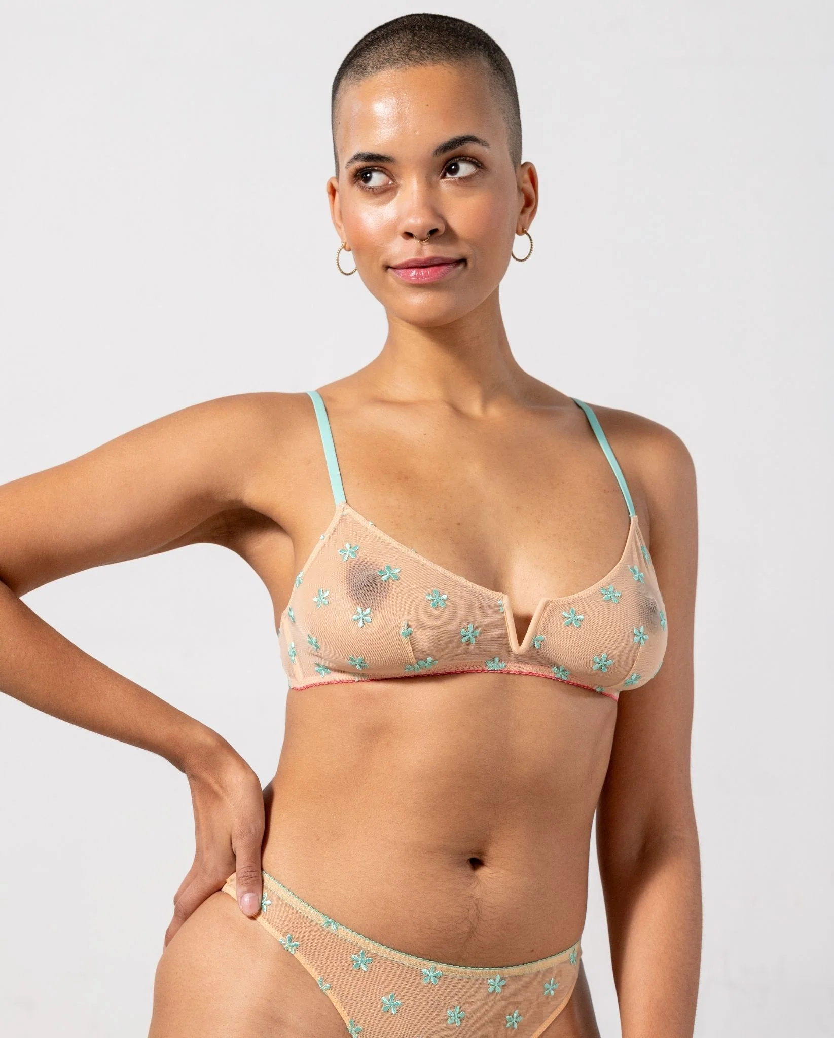 Mesh V-Balconette Peach/Turquoise - Image 5